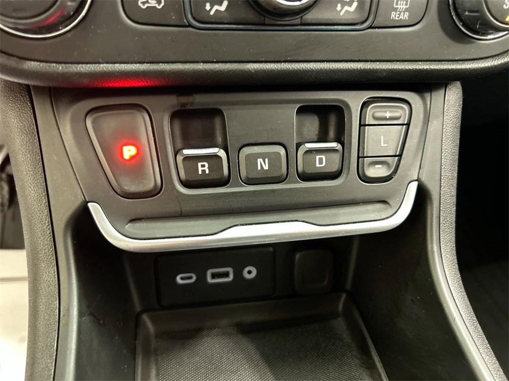 Used 2018 GMC Terrain SLE w/ Driver Convenience Package image 17