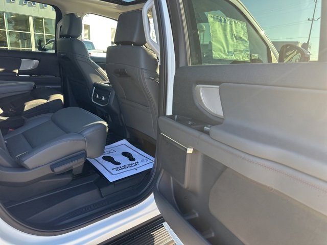 New 2025 Ford Expedition Max Active image 15