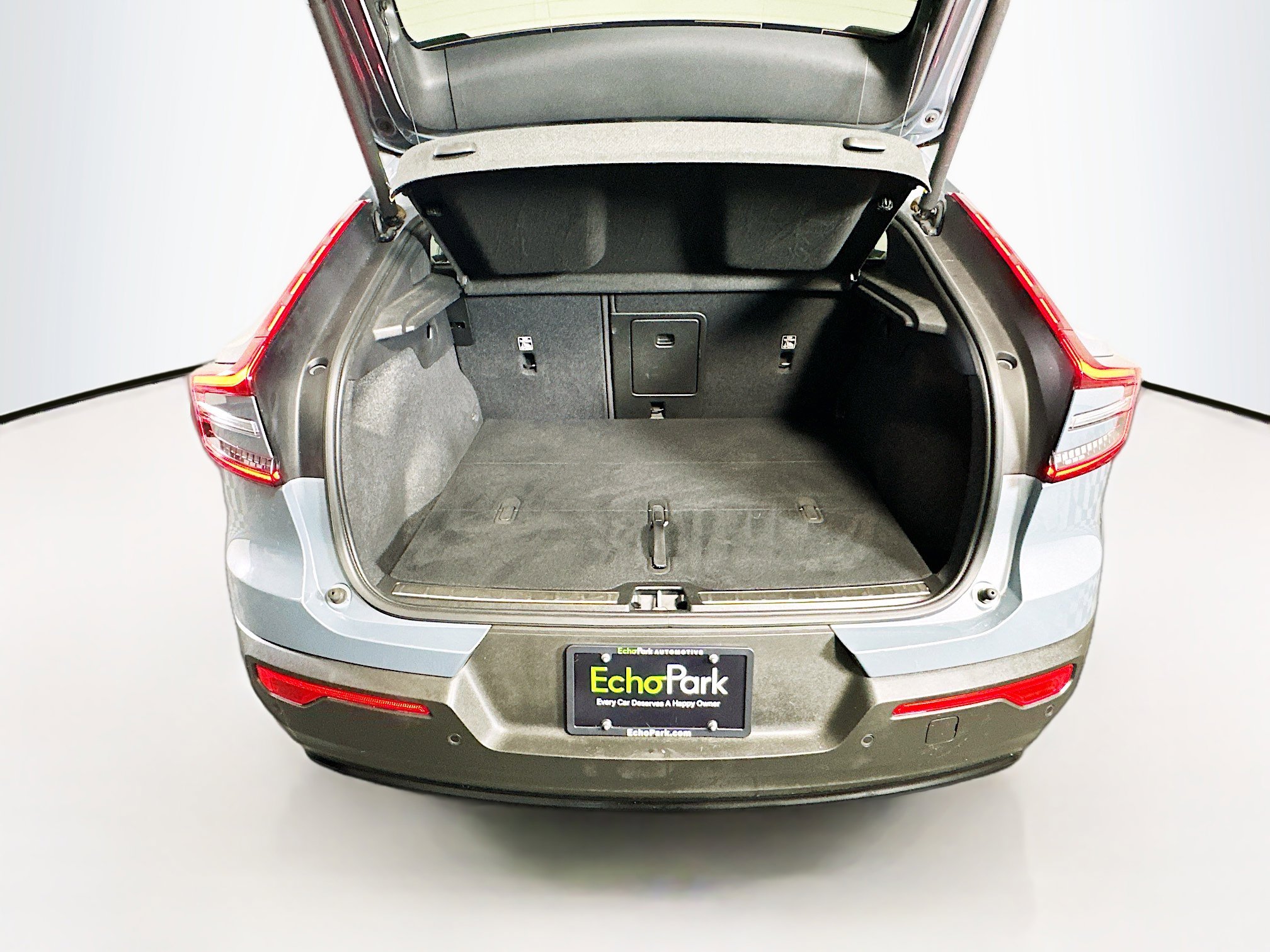 Used 2023 Volvo C40 P8 Recharge Plus AWD/4WD image 29