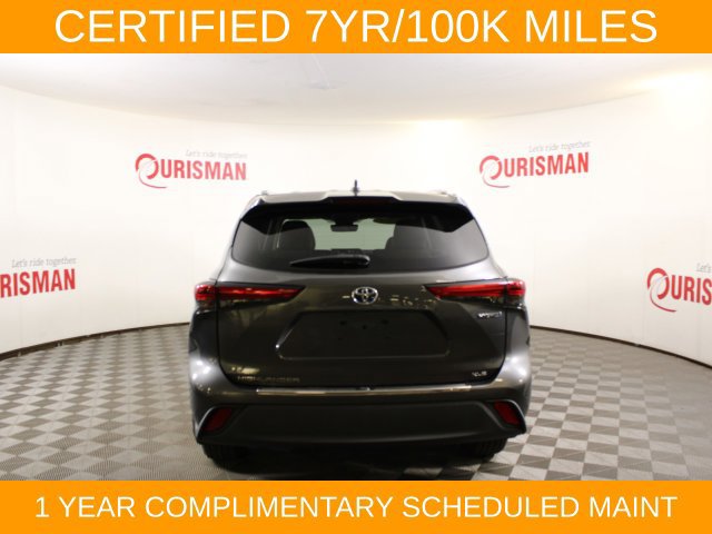 Used 2021 Toyota Highlander XLE AWD/4WD image 9