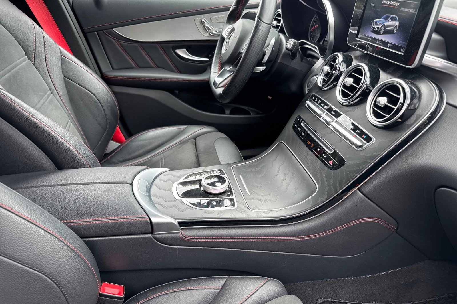 Used 2019 Mercedes-Benz GLC 43 AMG 4MATIC image 20