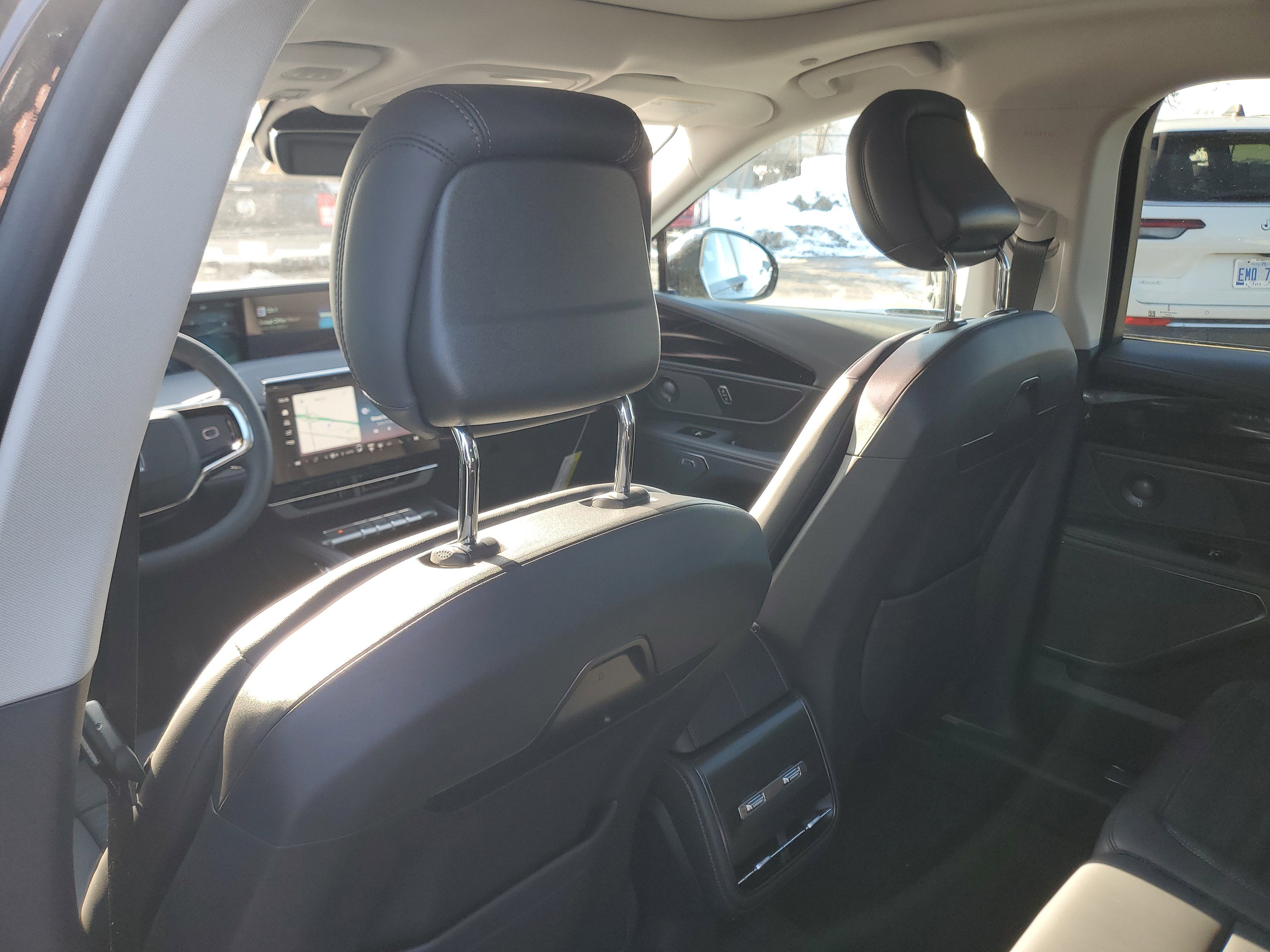 New 2026 Lincoln Nautilus Reserve w/ Jet Appearance Package image 28