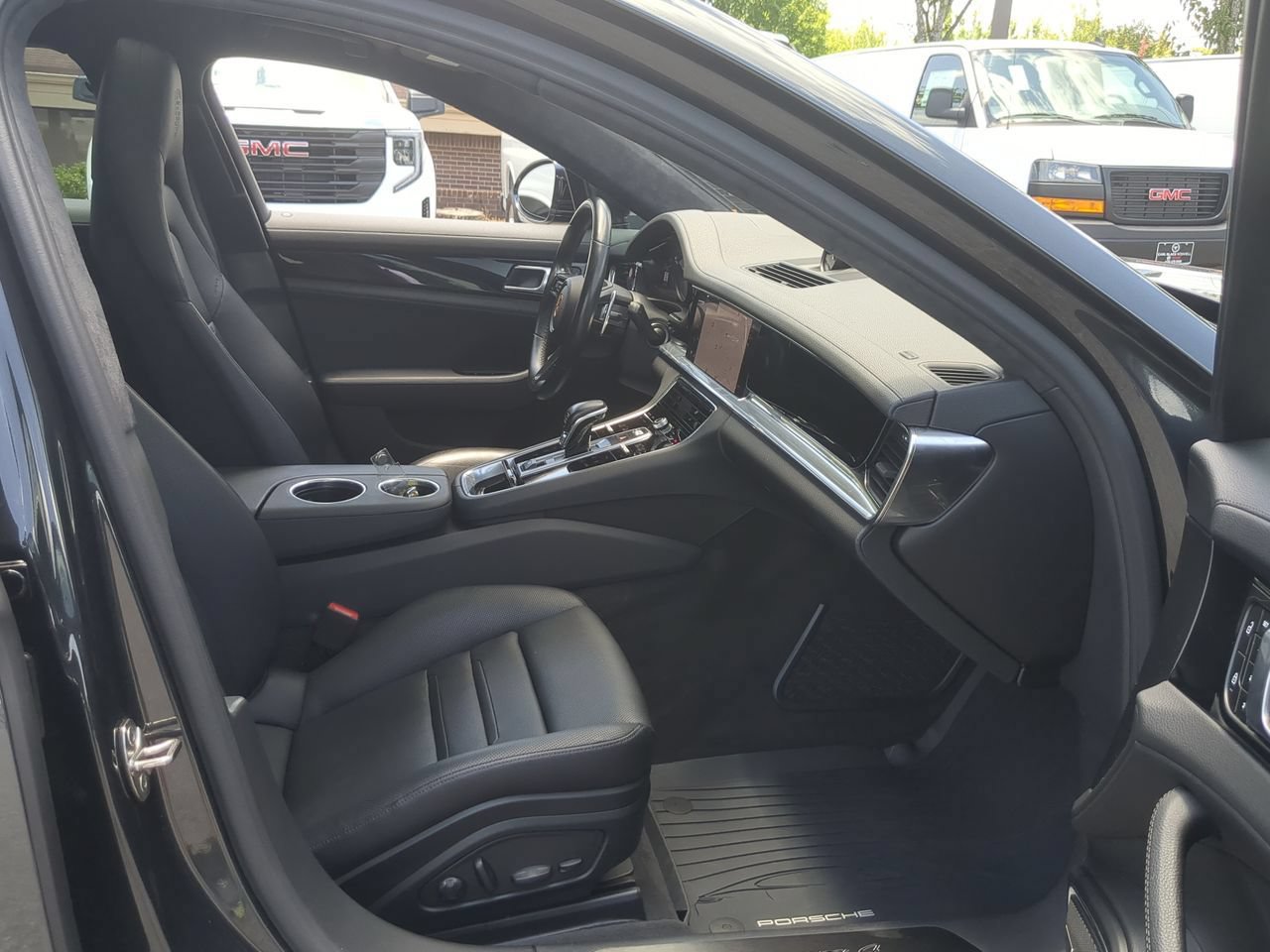 Used 2023 Porsche Panamera 4 Executive AWD/4WD image 28