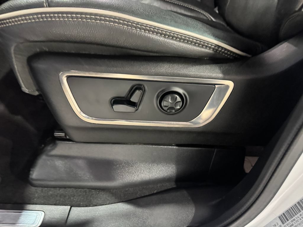 Used 2019 RAM 1500 Limited AWD/4WD image 17