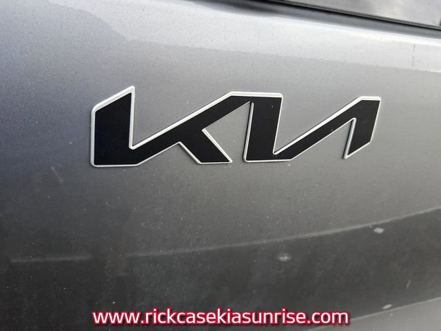 Used 2022 Kia Niro Touring Special Edition image 10