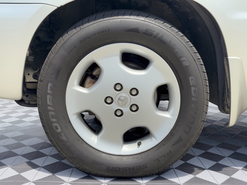 Used 2004 Toyota Highlander Limited w/ Towing Prep Pkg FWD image 13