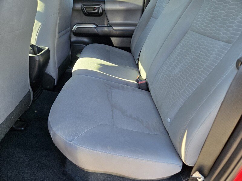 Used 2017 Toyota Tacoma SR5 RWD image 12