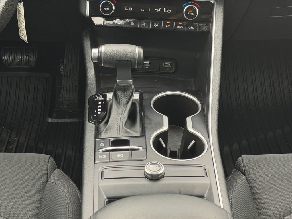 Used 2022 Kia K5 LX image 16