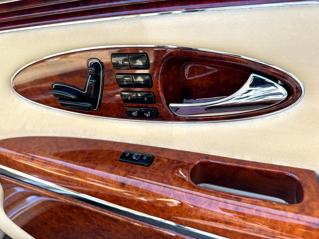 Used 2004 Maybach 57 image 62