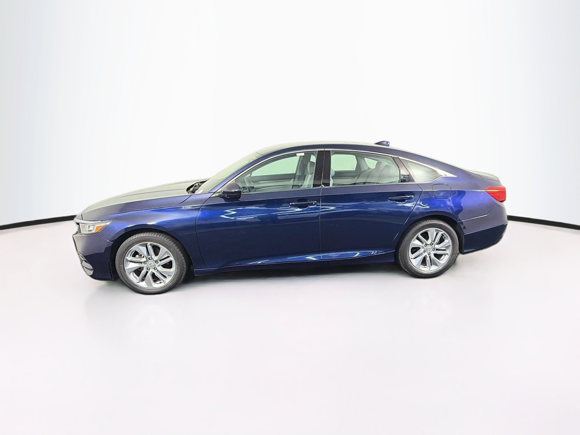 Used 2020 Honda Accord LX image 4