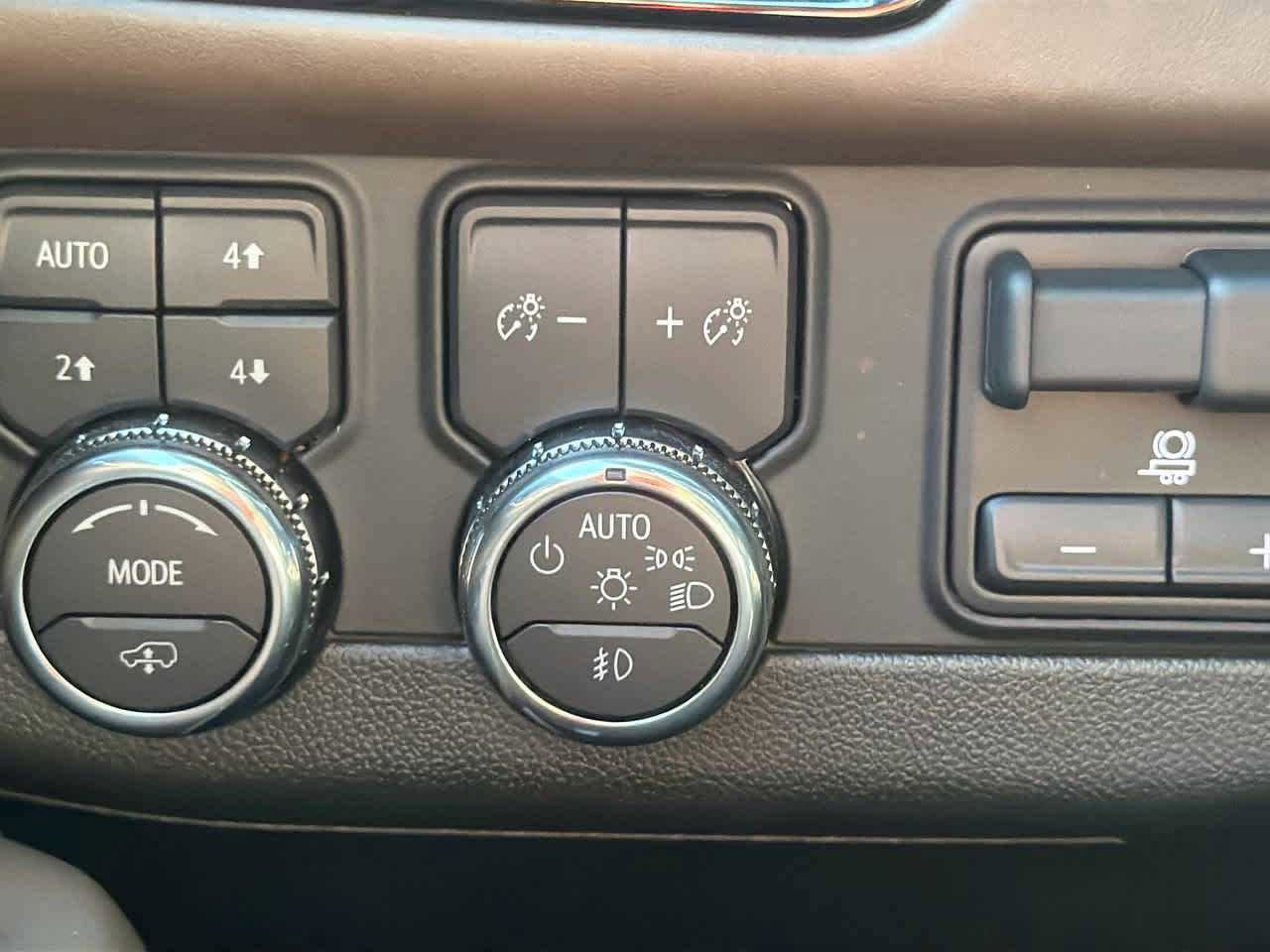 Used 2025 GMC Yukon XL Denali Ultimate image 30