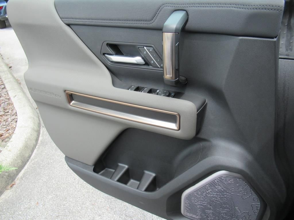 New 2025 GMC Hummer EV 2X image 26