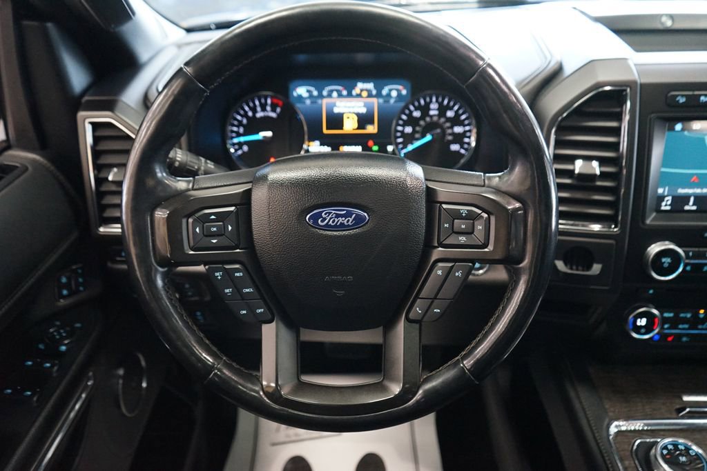 Used 2018 Ford Expedition Limited image 32