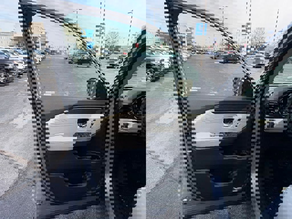 New 2026 Honda Pilot Touring image 27