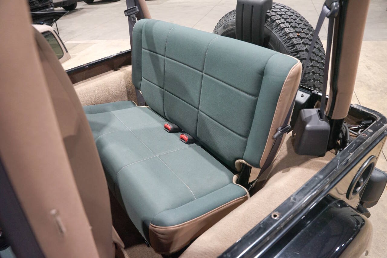 Used 2002 Jeep Wrangler Sahara AWD/4WD image 20