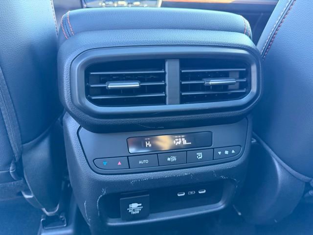 Certified 2025 Honda Pilot TrailSport image 24