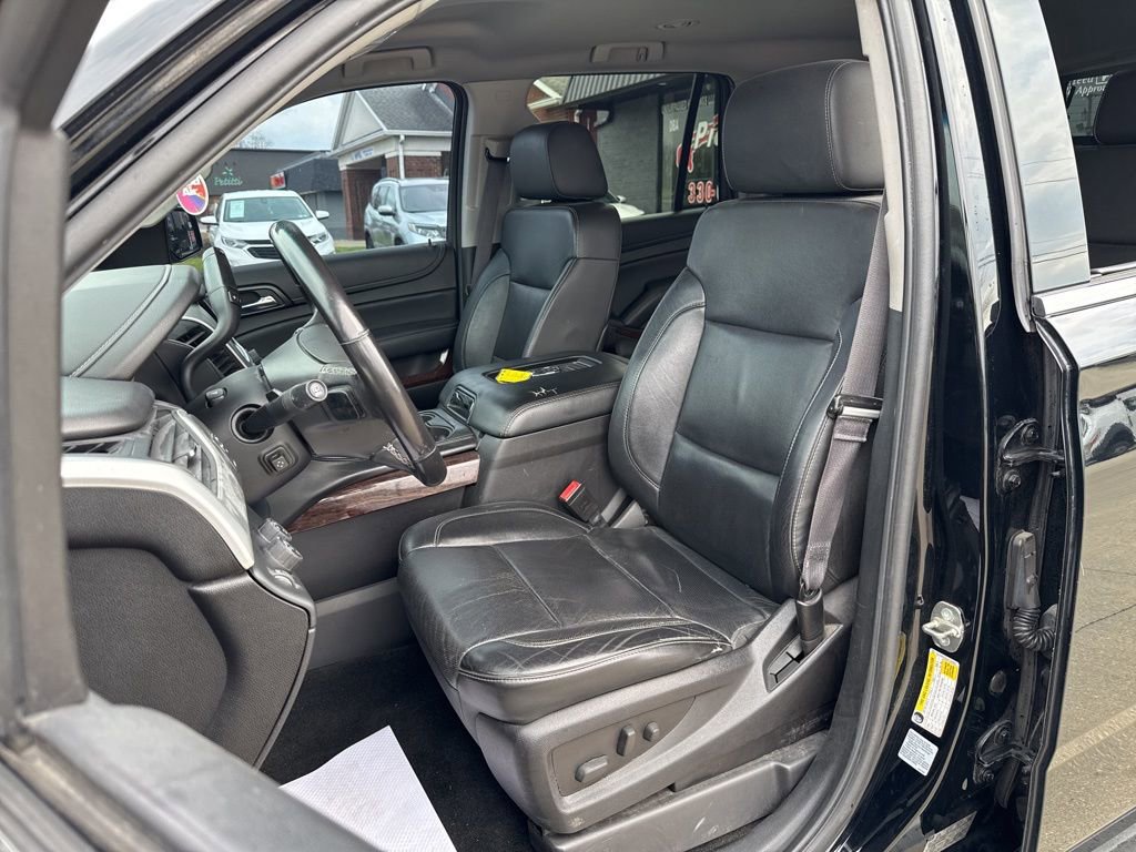 Used 2016 GMC Yukon SLT image 2