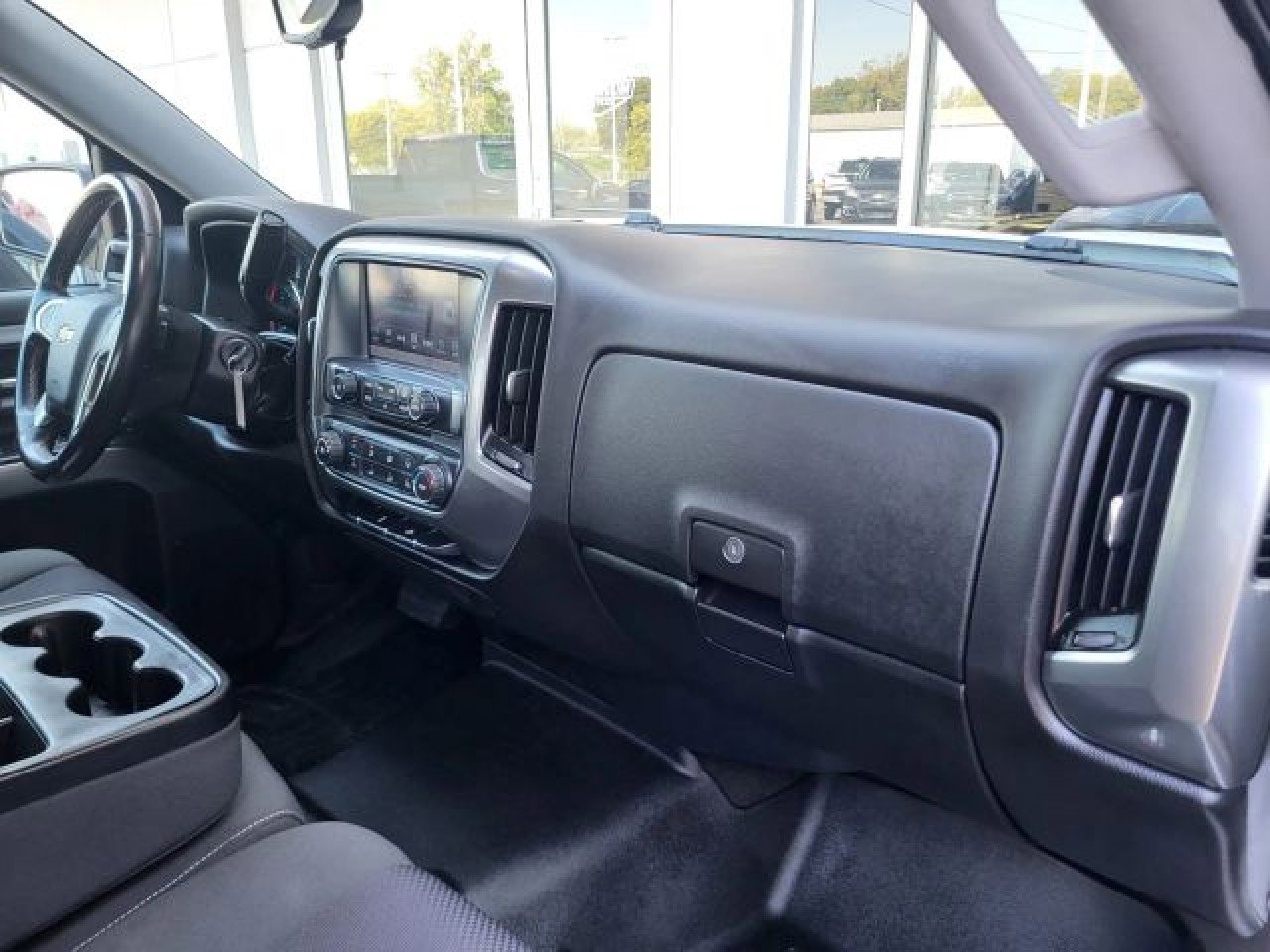 Used 2018 Chevrolet Silverado 1500 LT w/ Trailering Package image 18