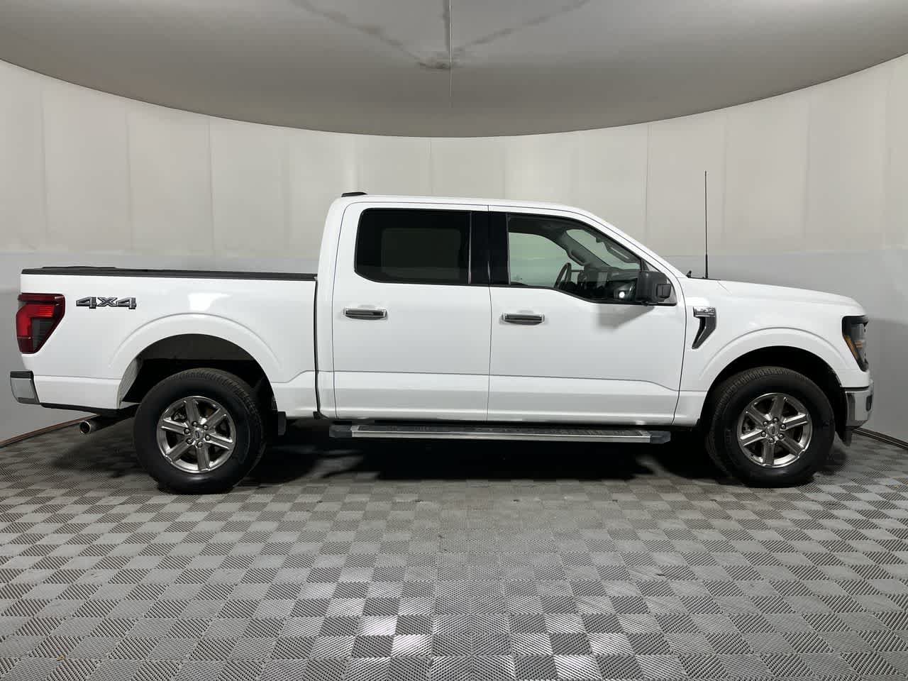 Used 2024 Ford F150 XLT w/ Tow/Haul Package AWD/4WD image 9