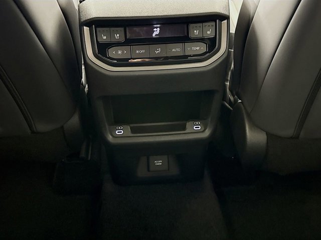 New 2026 Lexus TX 500h AWD image 18