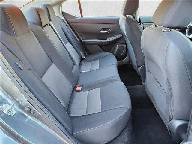 Used 2021 Nissan Sentra SV image 18