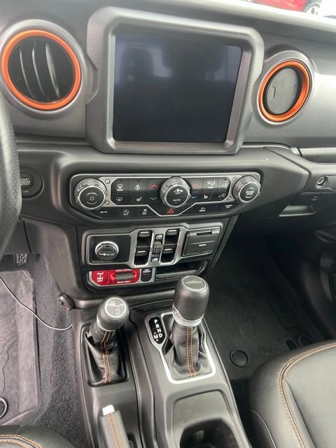 Used 2023 Jeep Gladiator Mojave w/ Cold Weather Group AWD/4WD image 21