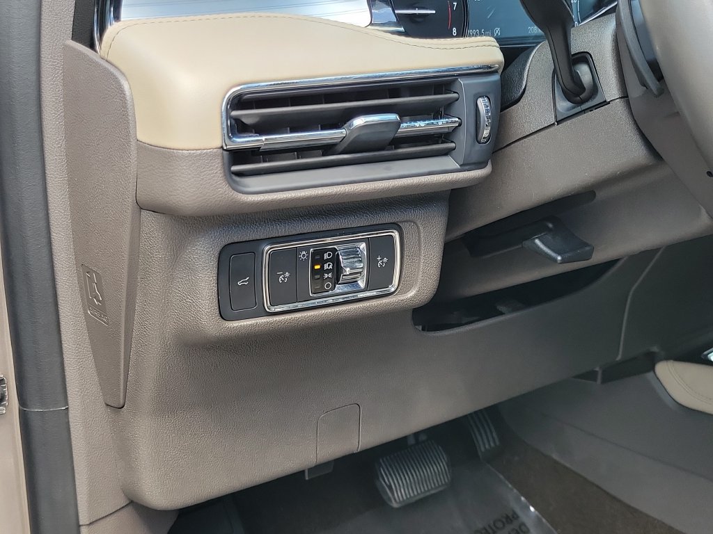 Certified 2021 Lincoln Corsair FWD image 16