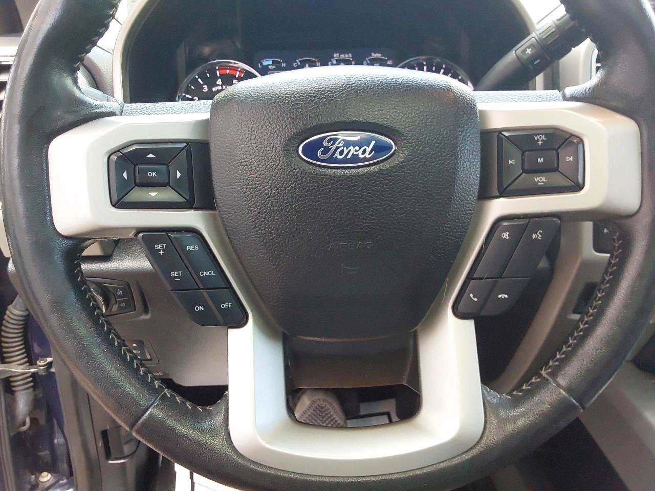 Used 2017 Ford F350 Lariat w/ Lariat Ultimate Package AWD/4WD image 24
