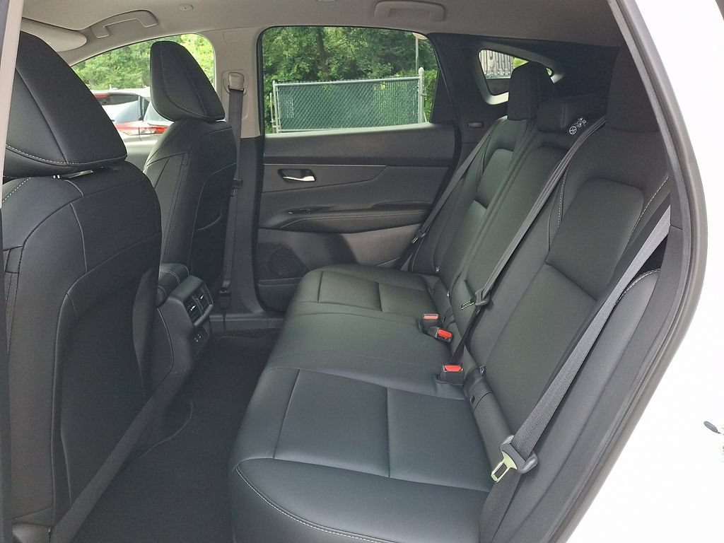Certified 2025 Nissan Murano SV AWD/4WD image 11