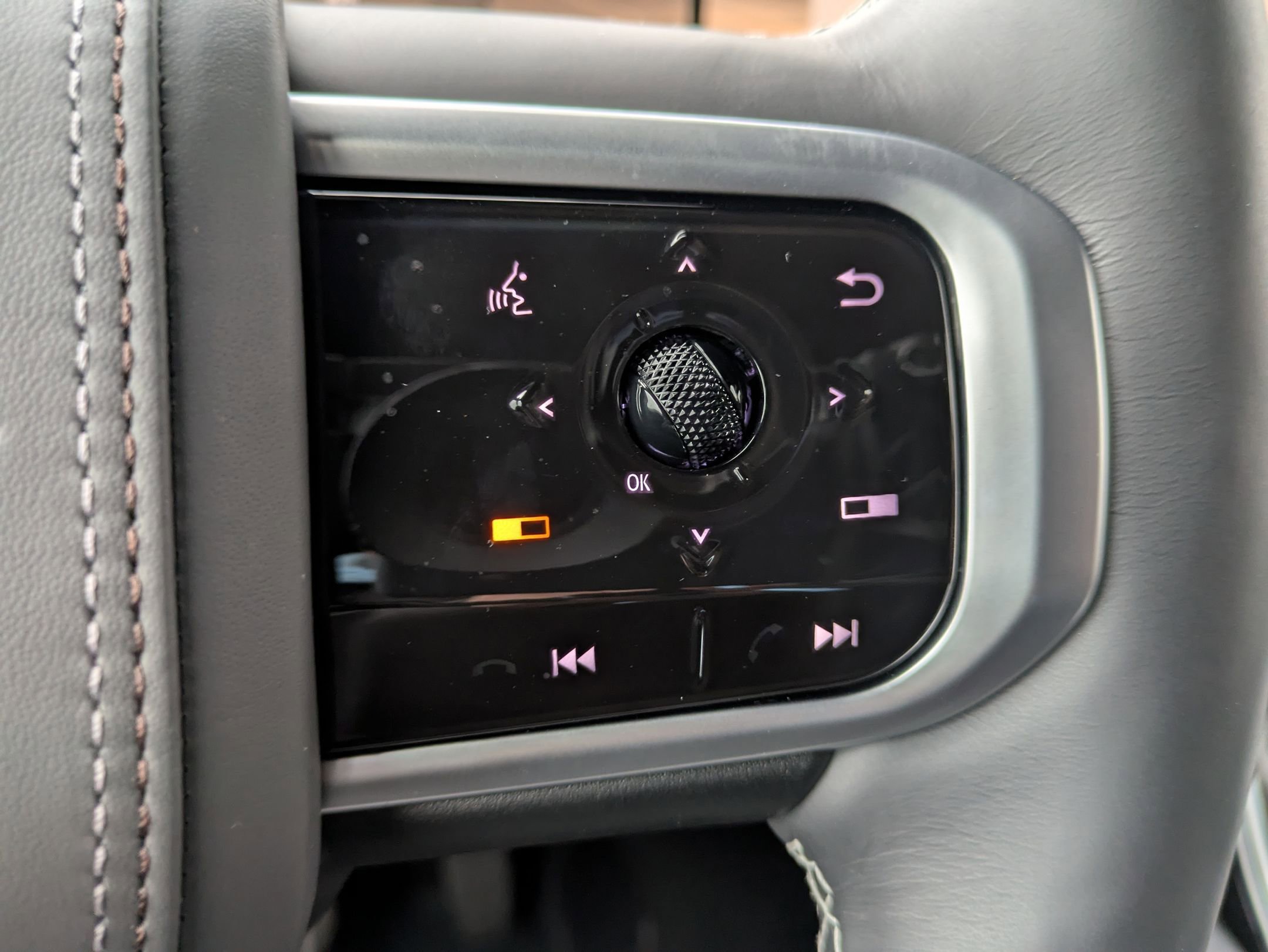 Used 2025 Nissan Armada Platinum Reserve image 19