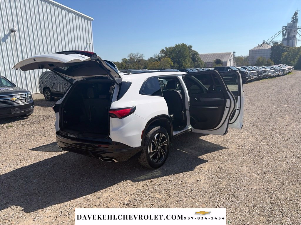 Used 2026 Buick Enclave Sport Touring AWD/4WD image 33