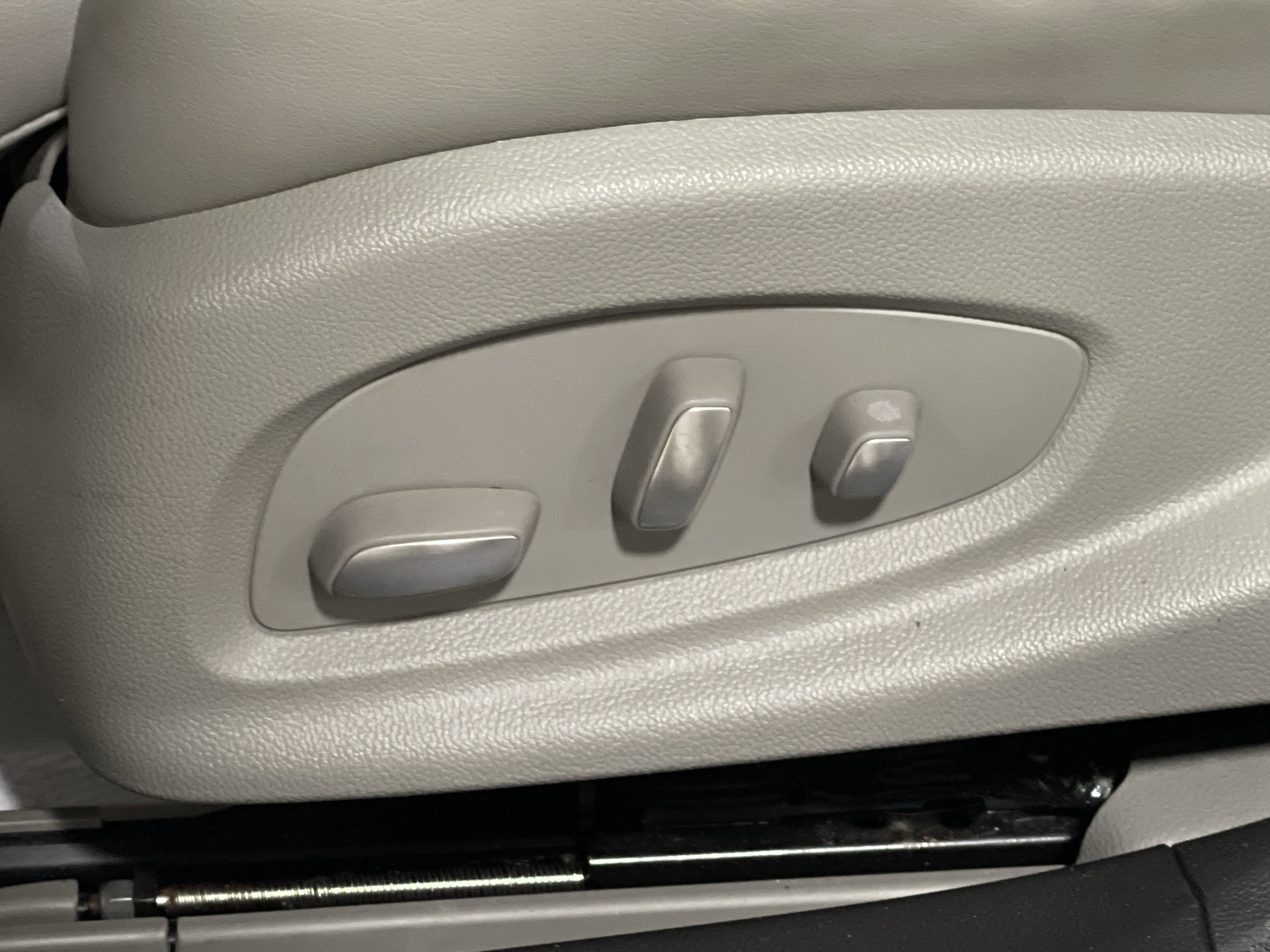 Used 2014 Cadillac XTS Luxury w/ Driver Awareness Package image 11