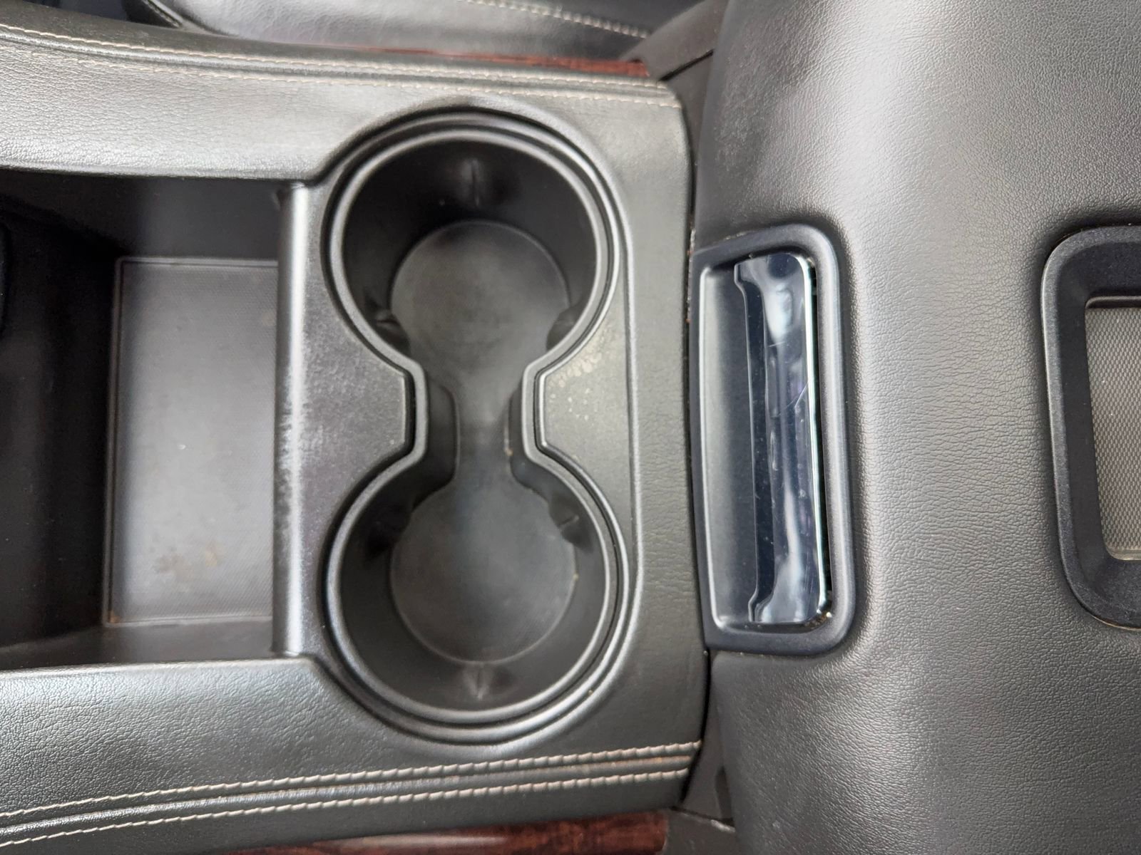 Used 2019 GMC Yukon SLT image 30