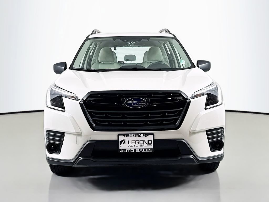Used 2023 Subaru Forester image 2