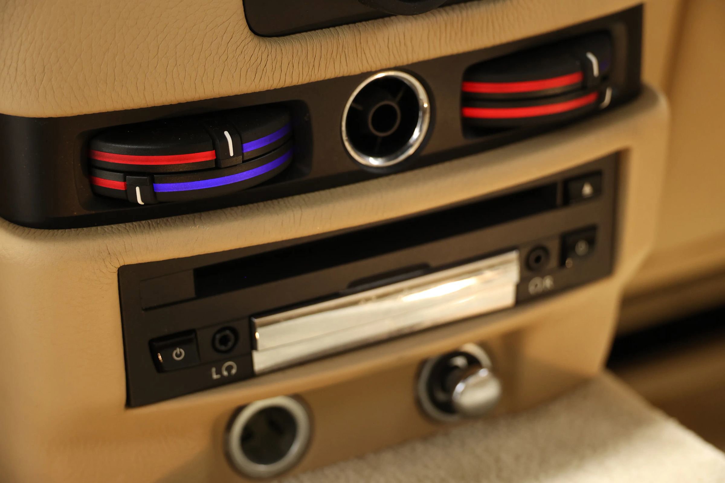 Used 2011 Rolls-Royce Ghost image 68