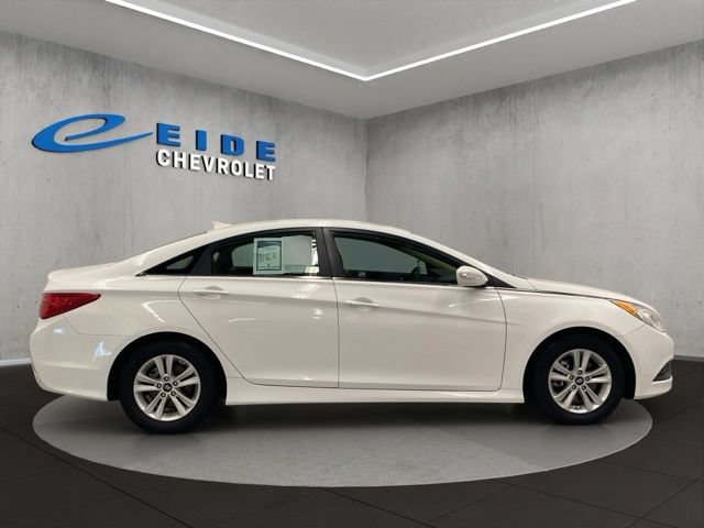 Used 2014 Hyundai Sonata GLS w/ Popular Equipment Group 2 FWD image 14