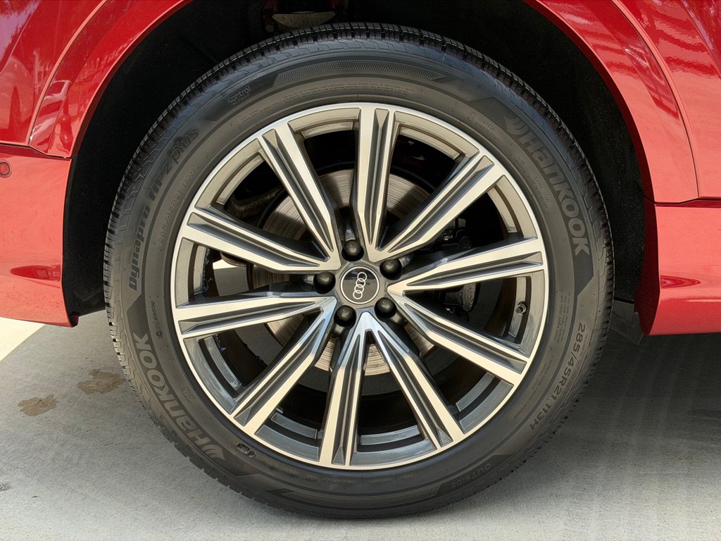 Used 2022 Audi SQ8 Prestige AWD/4WD image 17