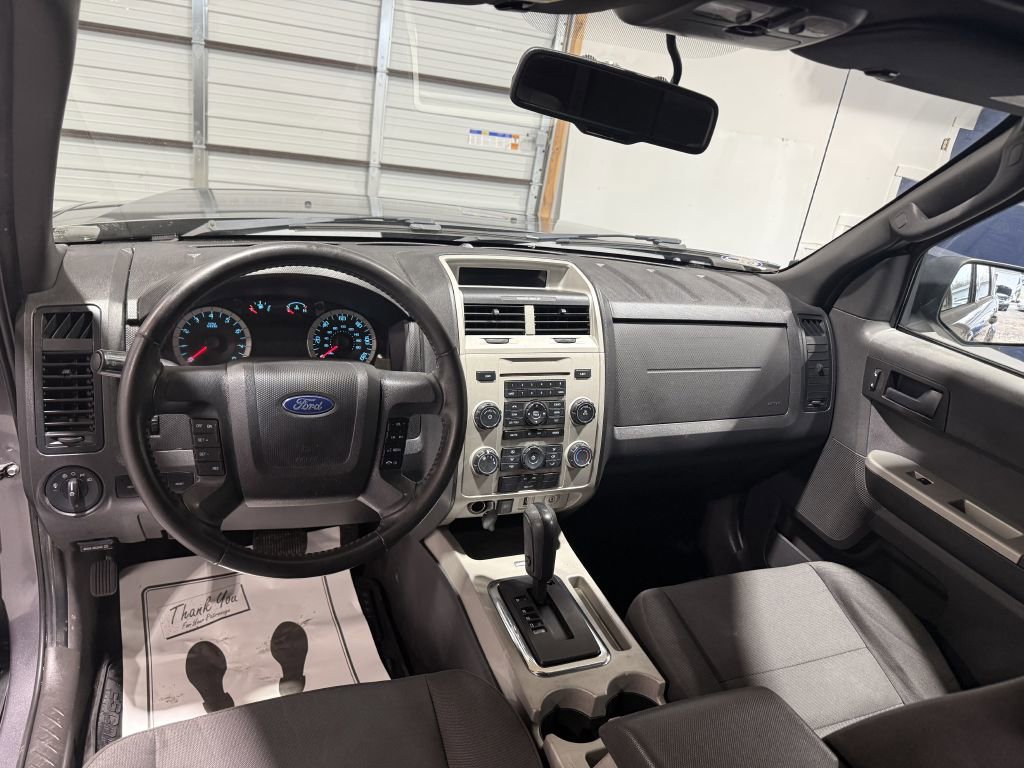 Used 2011 Ford Escape XLT w/ 202A Rapid Spec Order Code image 5