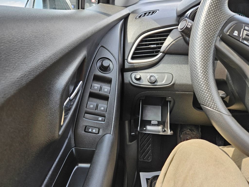 Used 2020 Chevrolet Trax LS w/ Tint and Cruise Package FWD image 13