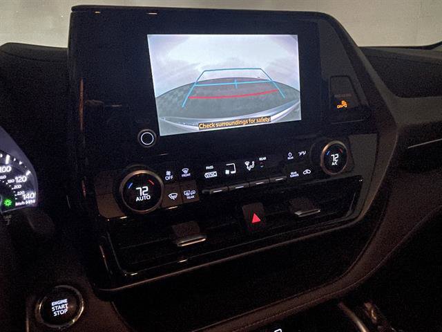 Used 2023 Toyota Highlander LE image 17