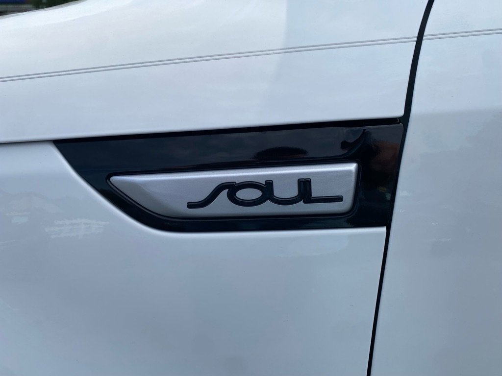 Used 2019 Kia Soul image 11