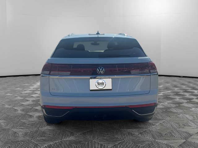 New 2026 Volkswagen Atlas Cross Sport SE FWD image 4