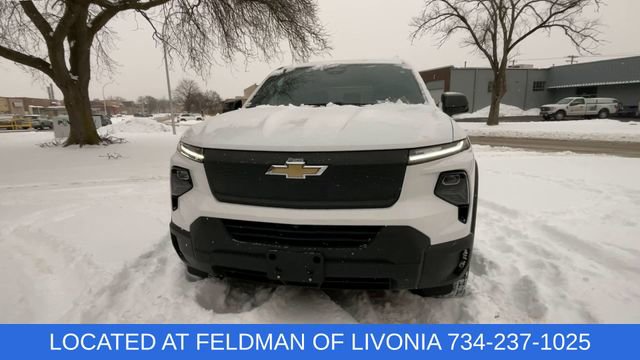 Used 2024 Chevrolet Silverado EV W/T image 3