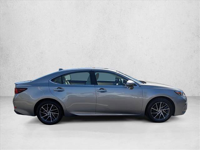 Used 2017 Lexus ES 350 w/ Navigation System Package image 4