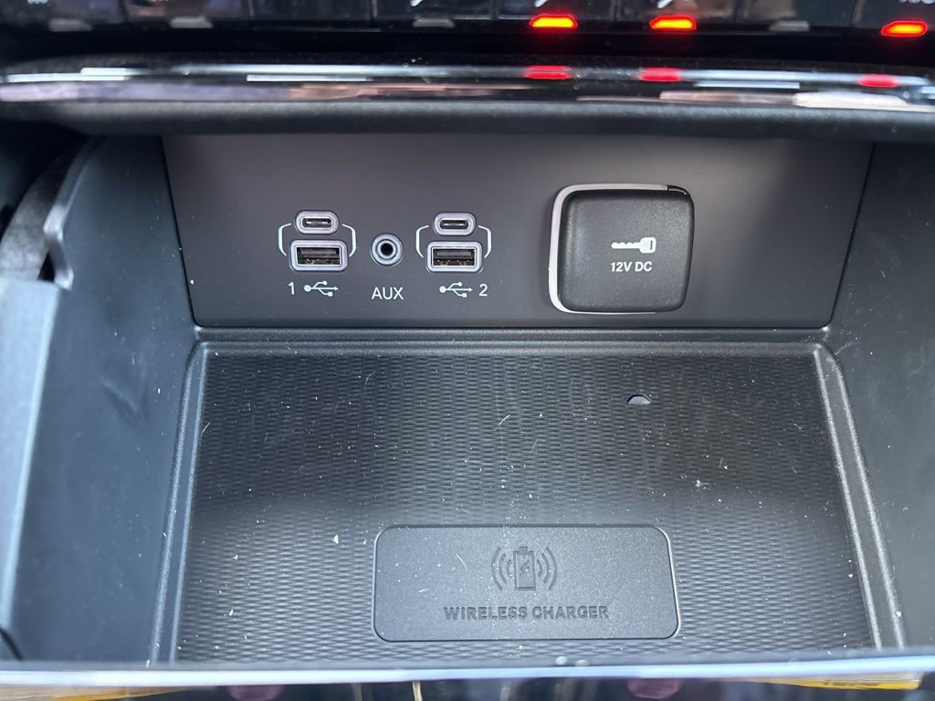 New 2025 Jeep Grand Cherokee Altitude AWD/4WD image 67