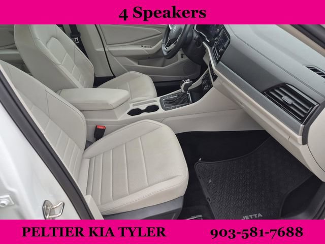 Used 2023 Volkswagen Jetta SE w/ Panoramic Sunroof Package FWD image 12