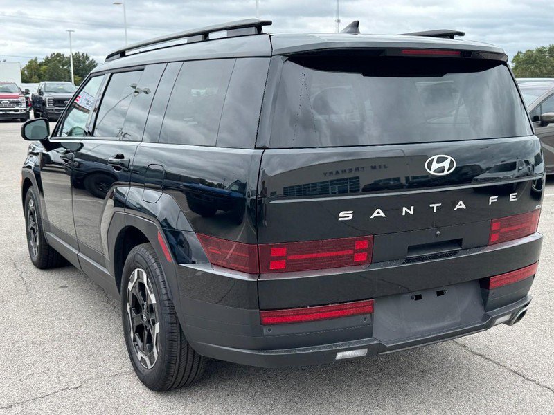 Used 2025 Hyundai Santa Fe SEL AWD/4WD image 6