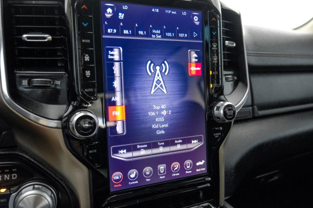 Used 2019 RAM 1500 Laramie AWD/4WD image 35