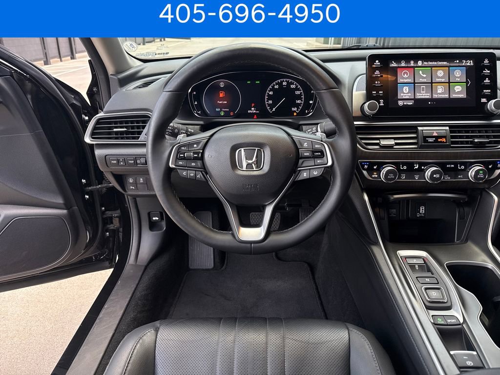Used 2018 Honda Accord Touring image 15