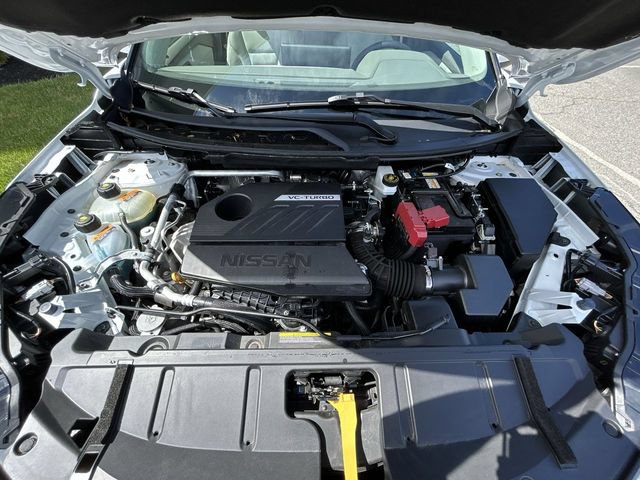 Certified 2025 Nissan Rogue SL AWD/4WD image 14